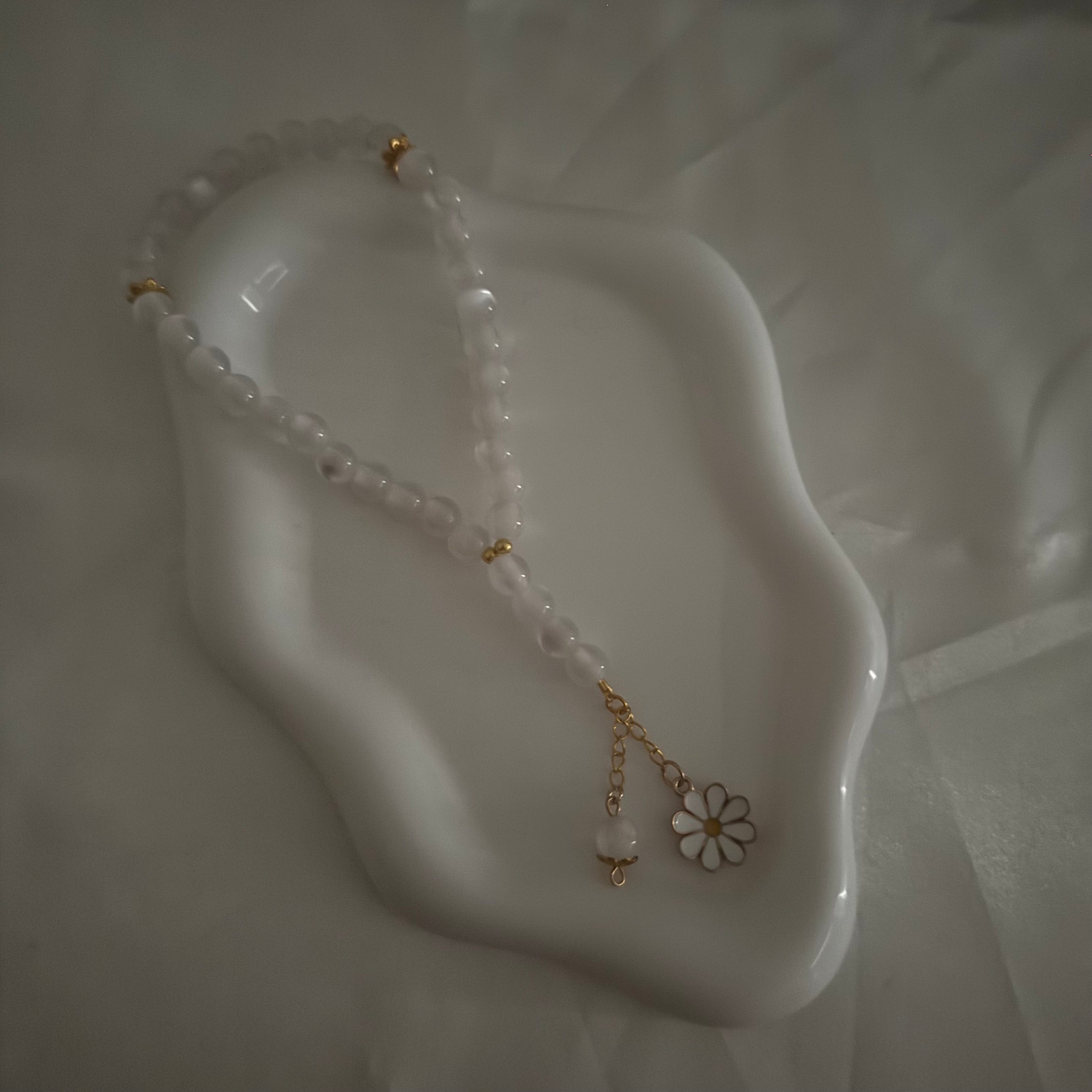Daisy white tasbeeh